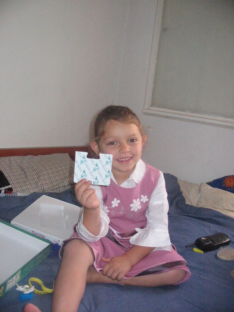 kids rosh hashanah 5766 001.jpg